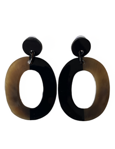 CLEO (black) 2020 Shape & round Studs - HORN FACTORY